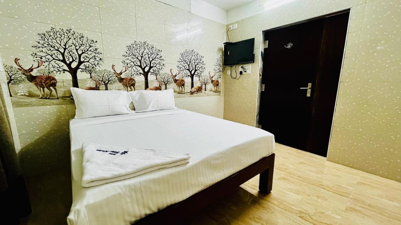 Hotel Star Nivas, Srirangam Tiruchirappalli Bagian luar foto